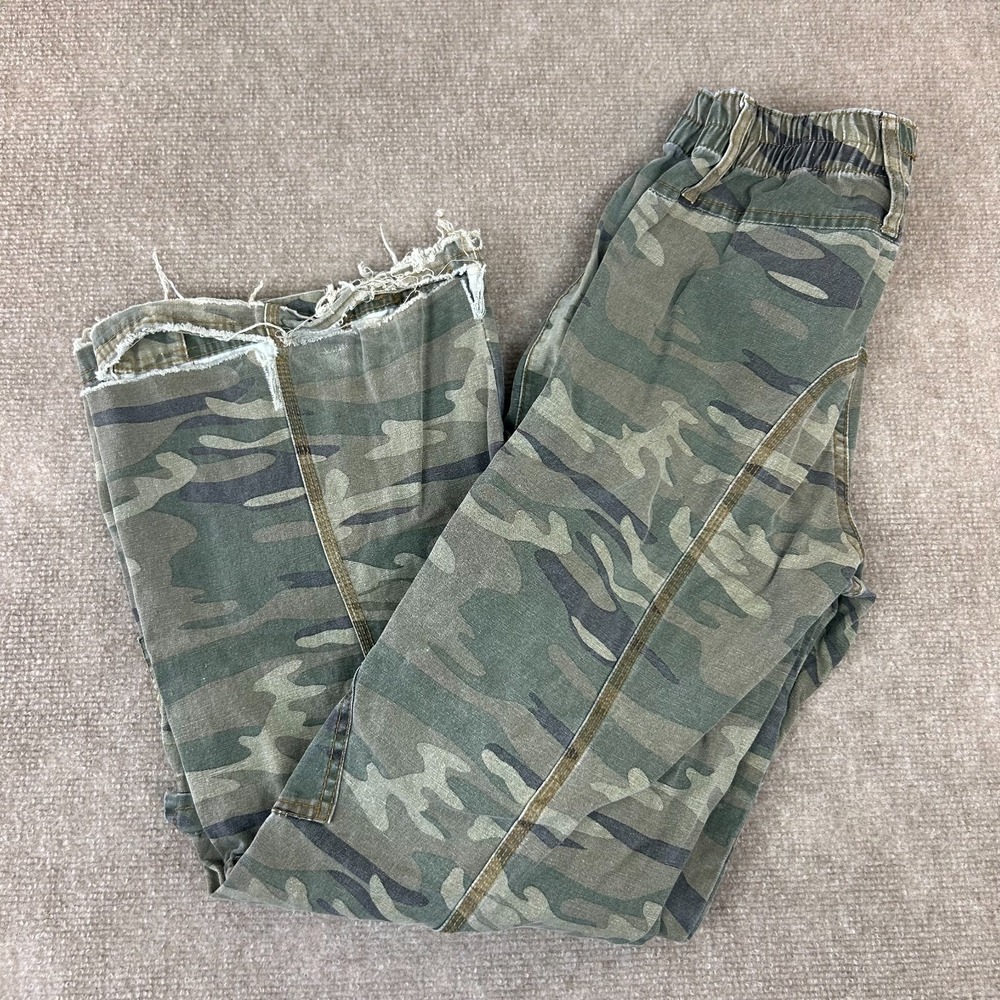 Angel Kiss Camo Cargo Pants Womens 1/25 Olive Green Utility Relaxed Fit Raw Hem